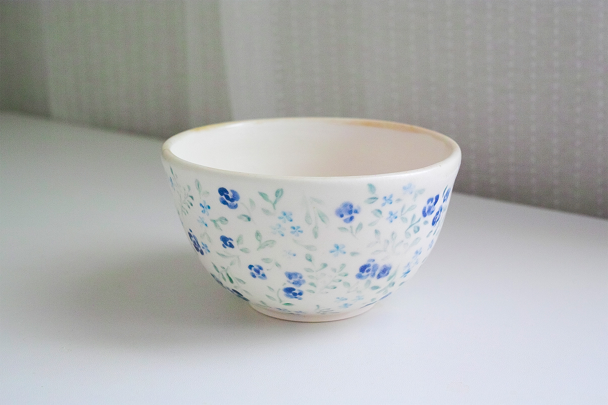 ブルーローズの抹茶碗